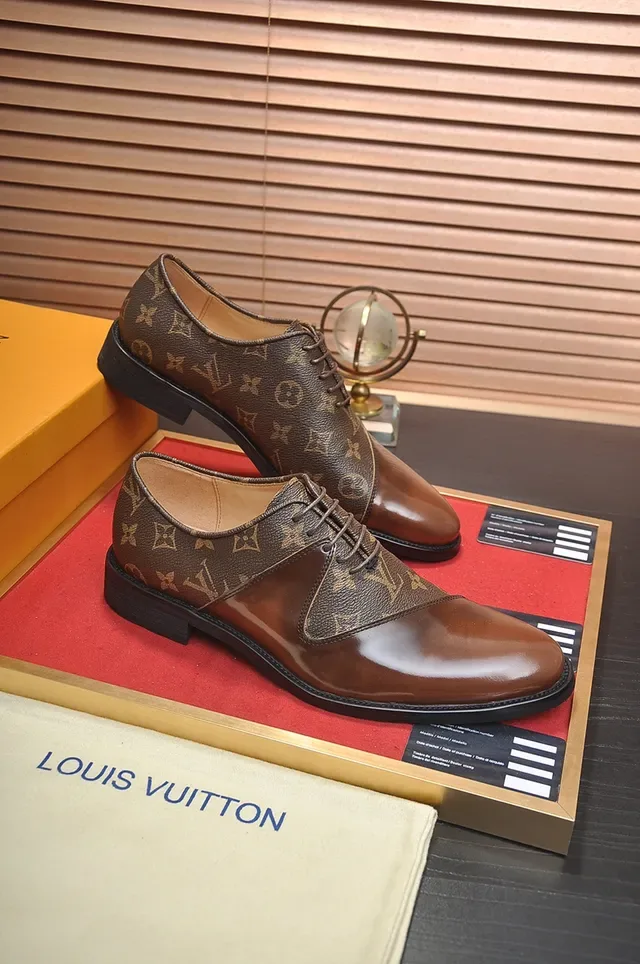 Louis Vuitton Two-Tone Monogram Canvas Cap-Toe Oxford Shoes 4
