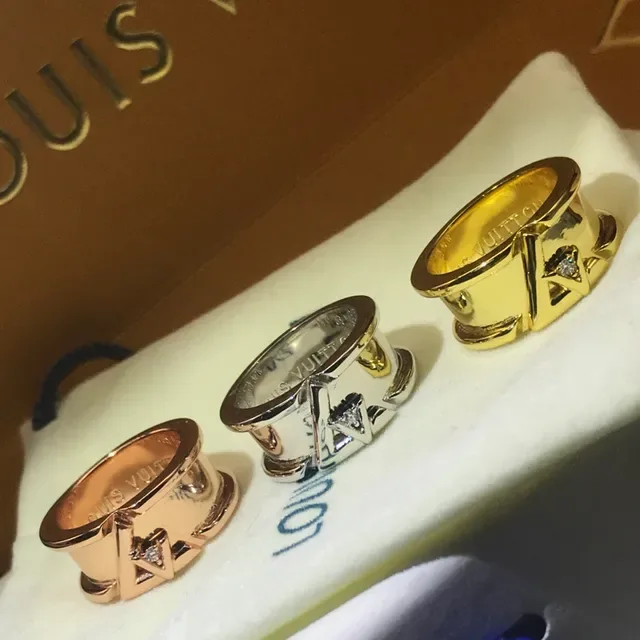 Louis Vuitton V Motif Geometric Diamond Ring 2