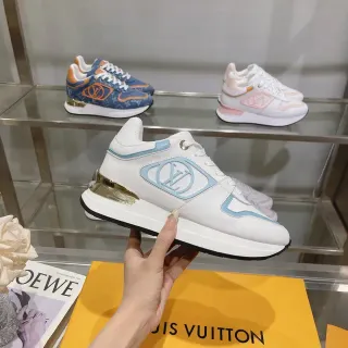 Louis Vuitton White Blue Low-Top Platform Sole Lifestyle Sneakers