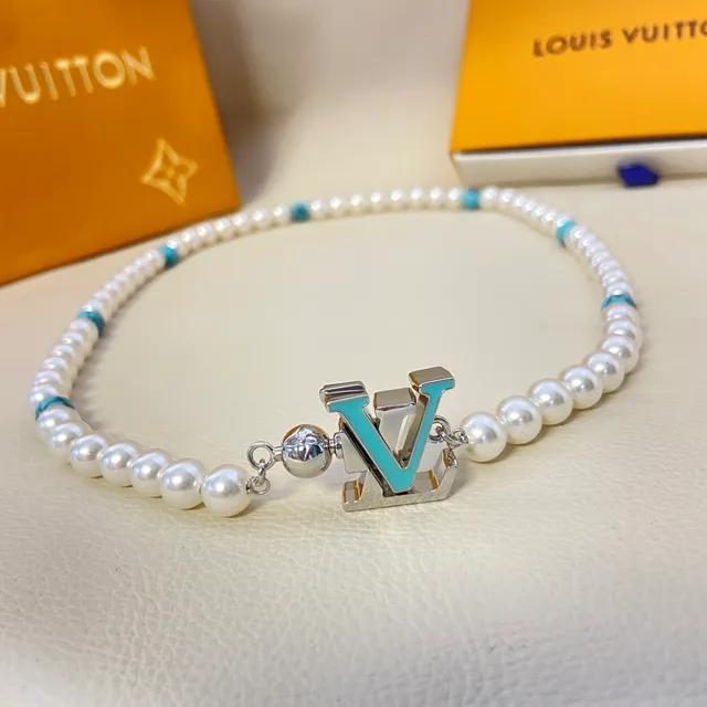 Louis Vuitton White Blue Pearl Strand Turquoise Accent Beads Necklace 4