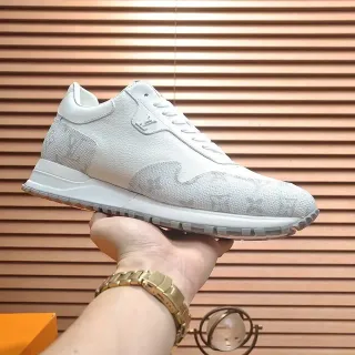 Louis Vuitton Zapatillas Blancas Grises con Monograma de Cuero, Low-Top, con Cordones, Estilo de Vida