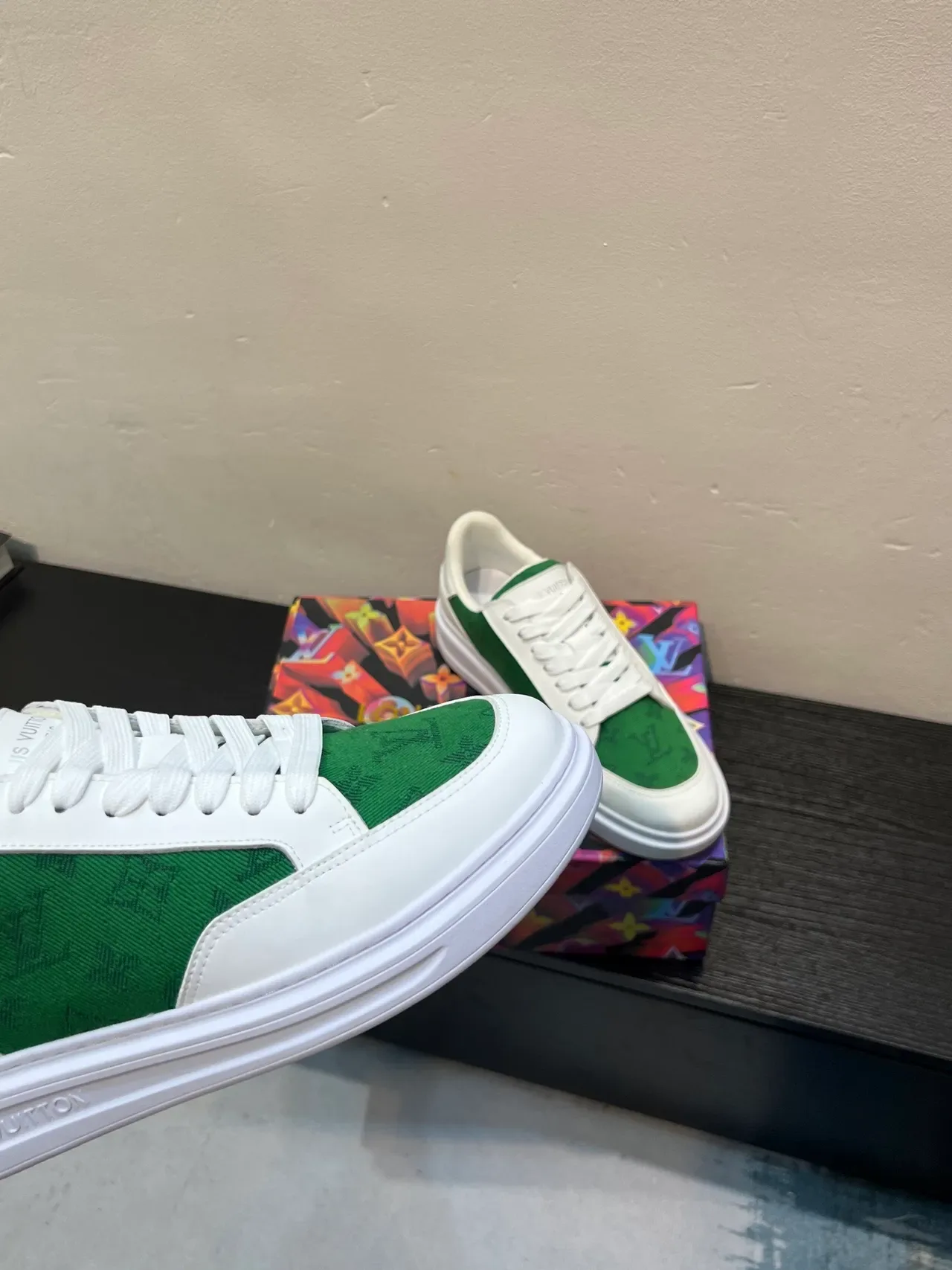 Louis Vuitton White Green Low-Top Monogram Canvas Lifestyle Sneakers 7