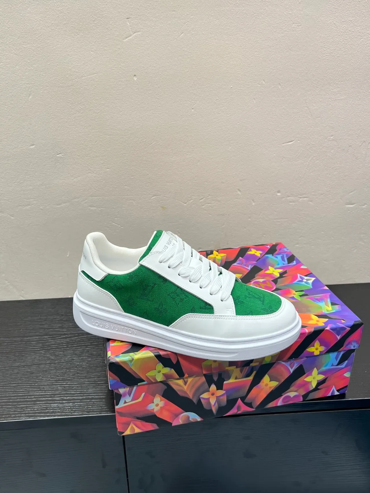 Louis Vuitton White Green Low-Top Monogram Canvas Lifestyle Sneakers 9