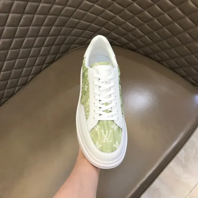 Louis Vuitton White Green Low-Top Platform Sole Lifestyle Sneakers 5