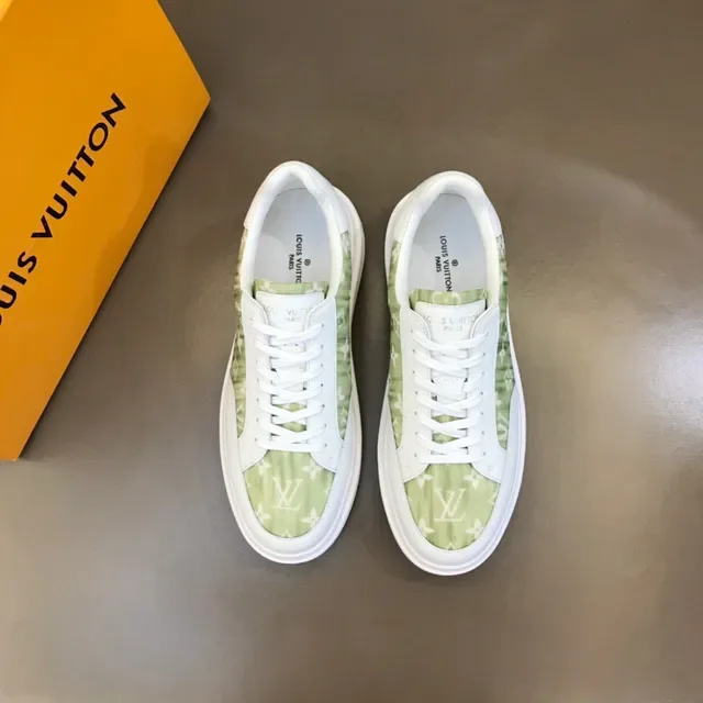 Louis Vuitton White Green Low-Top Platform Sole Lifestyle Sneakers 9