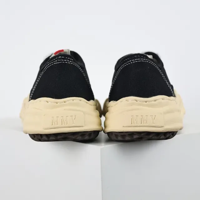 MMY Black Beige Canvas Upper Sculpted Cream Midsole Sneakers 8