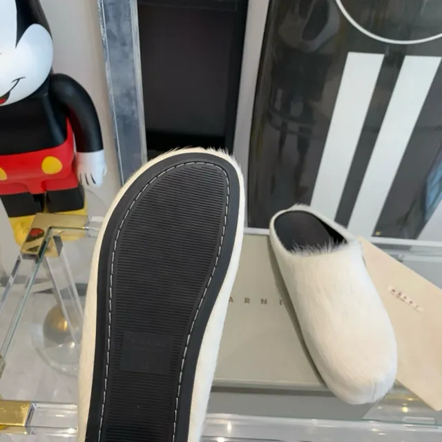 Marni Fur White Black Fluffy Exterior Leather Insole Slippers 6