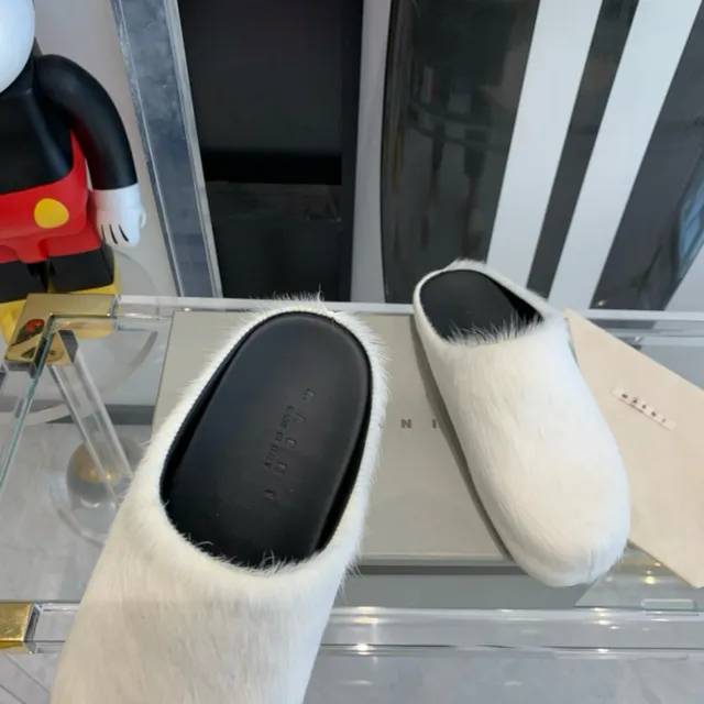 Marni Fur White Black Fluffy Exterior Leather Insole Slippers 7
