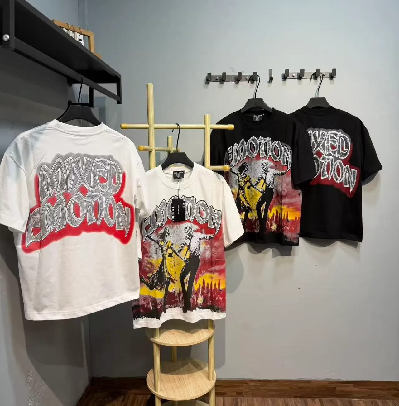 Mixed Emotion Graphic Print Oversized T-Shirt 2