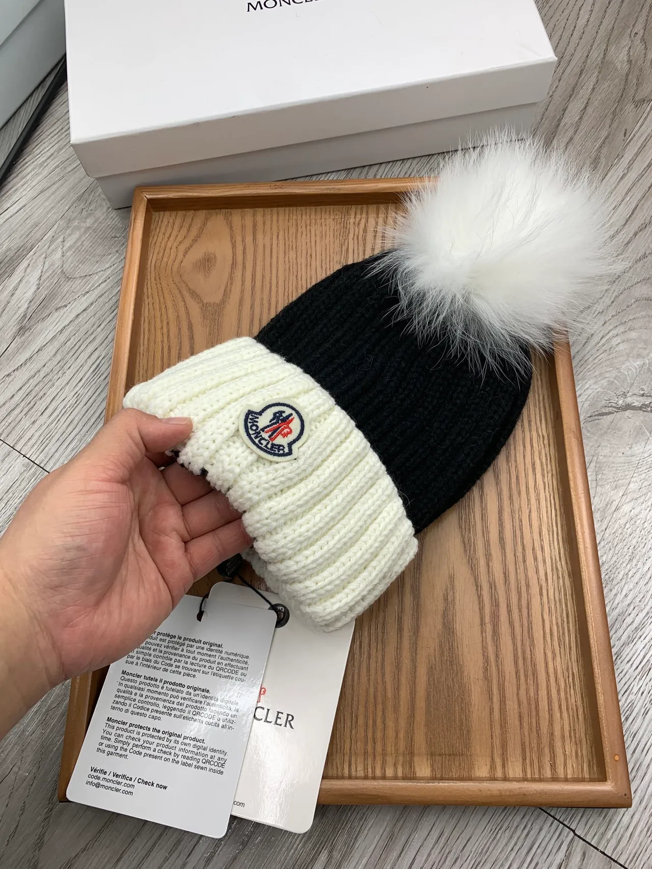 Moncler Noir Beige Tricoté côtelé Deux Tons Bonnet 6