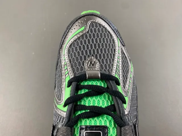 New Balance 1080 Black and Lime Green Chaussures de course 5