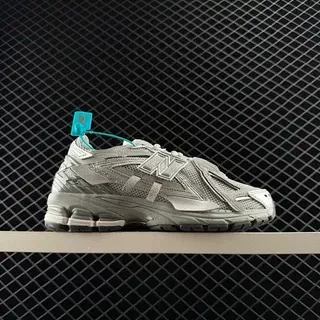 New Balance 2002R Light Gray Chunky Sneakers