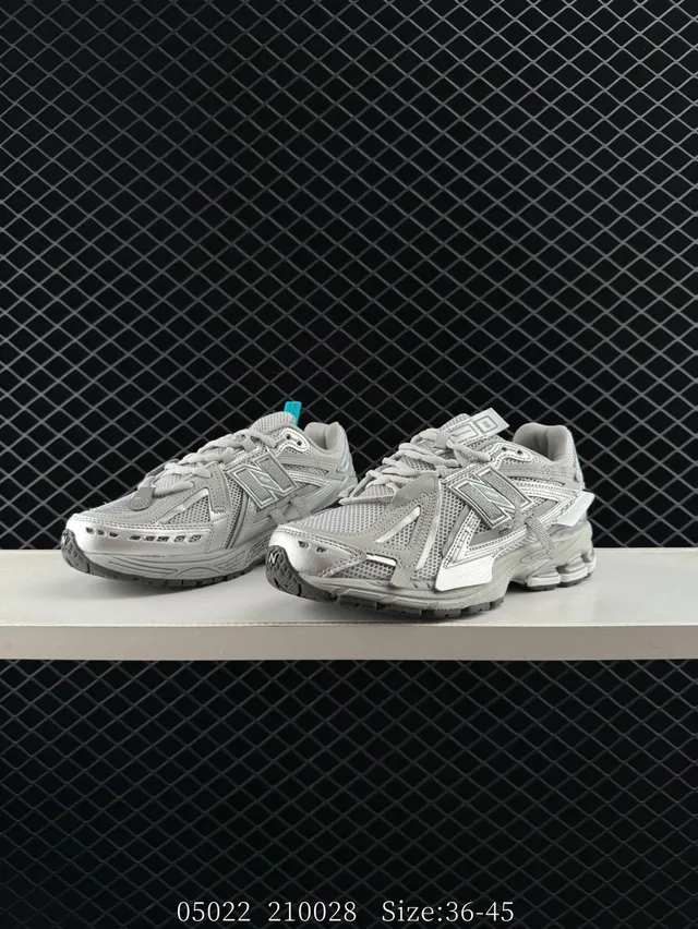 New Balance 2002R Chaussures chunky gris clair 5