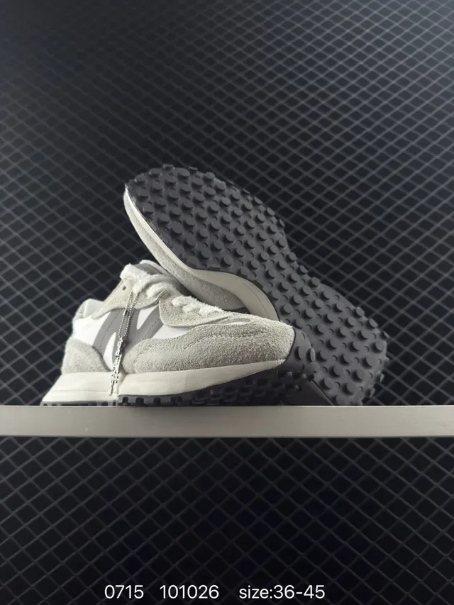 New Balance 327 Gris Suède et Synthétique Sneakers Lifestyle 3