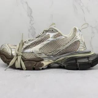 New Balance 9060 Beige Marrón Suela Multicapa Malla Y Superposición Sintética Construcción Zapatillas Gruesas