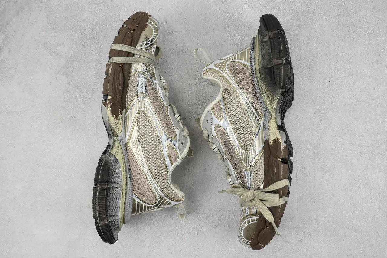 New Balance 9060 Beige Marron Semelle Multicouche Maille Et Superposition Synthétique Construction Baskets Épaisses 2