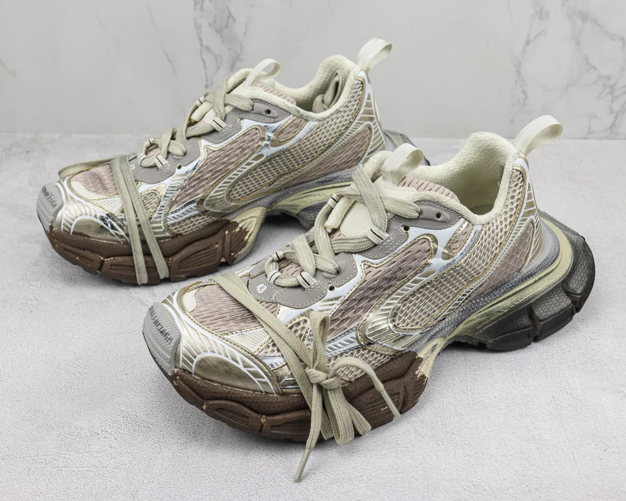 New Balance 9060 Beige Marron Semelle Multicouche Maille Et Superposition Synthétique Construction Baskets Épaisses 4