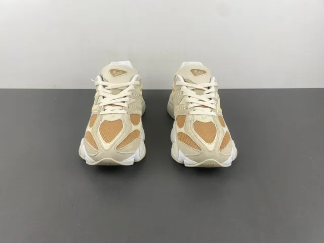 New Balance 9060 Beige Tan Maille Daim Chaussures Chunky 11