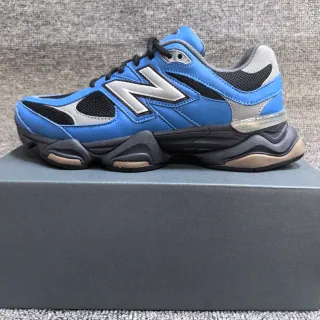 New Balance 9060 Chaussures Chunky Bleues Noires Argentées