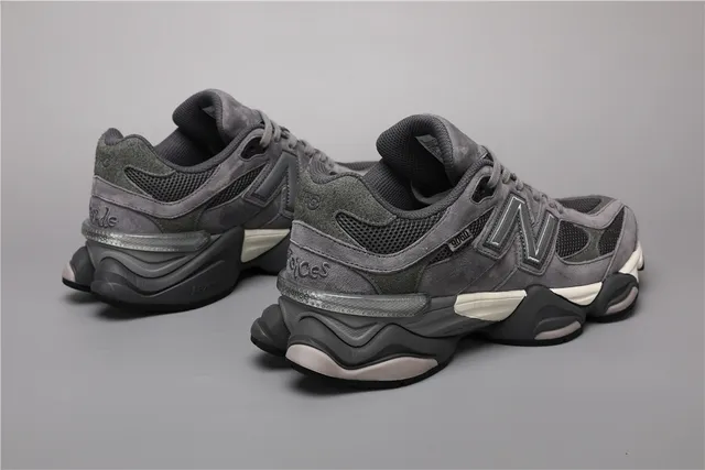 New Balance 9060 Chaussures Chunky Gris Maille et Daim 3