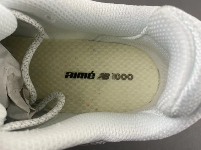 New Balance 9060 Off-White et gris sneakers chunky 7