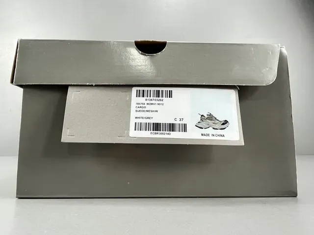 New Balance 9060 Sneakers Chunky Blanc et Noir 11