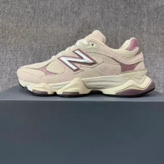 New Balance بيج وردي سيليويت شبكي-سويد هجين علوة حذاء رياضي سميك
