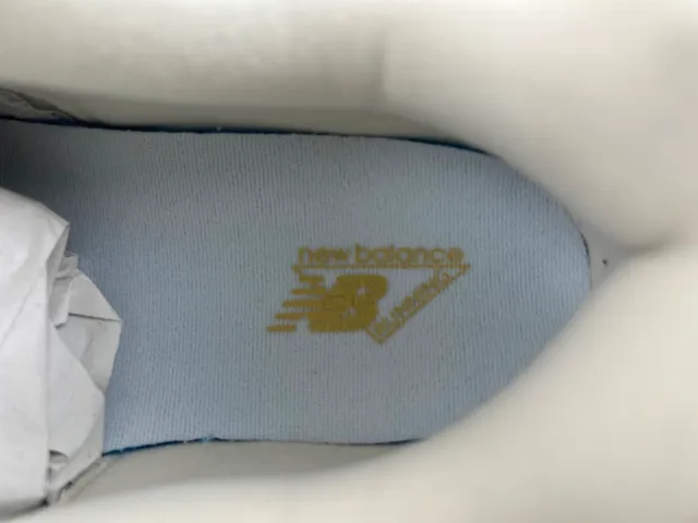 New Balance Beige Jaune Haut Malla Layered Et Suédé Oversized Cousu 'N' Logo Chaussures Chunky 7