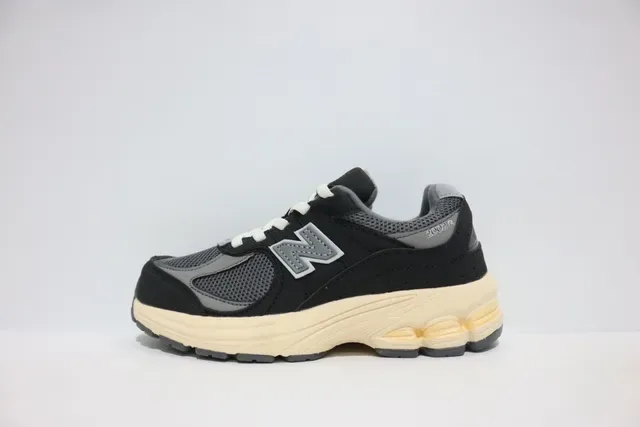 New Balance أسود رمادي silhouette سميك شبكة وتغطية اصطناعية أحذية رياضية للأسلوب الحياتي 11