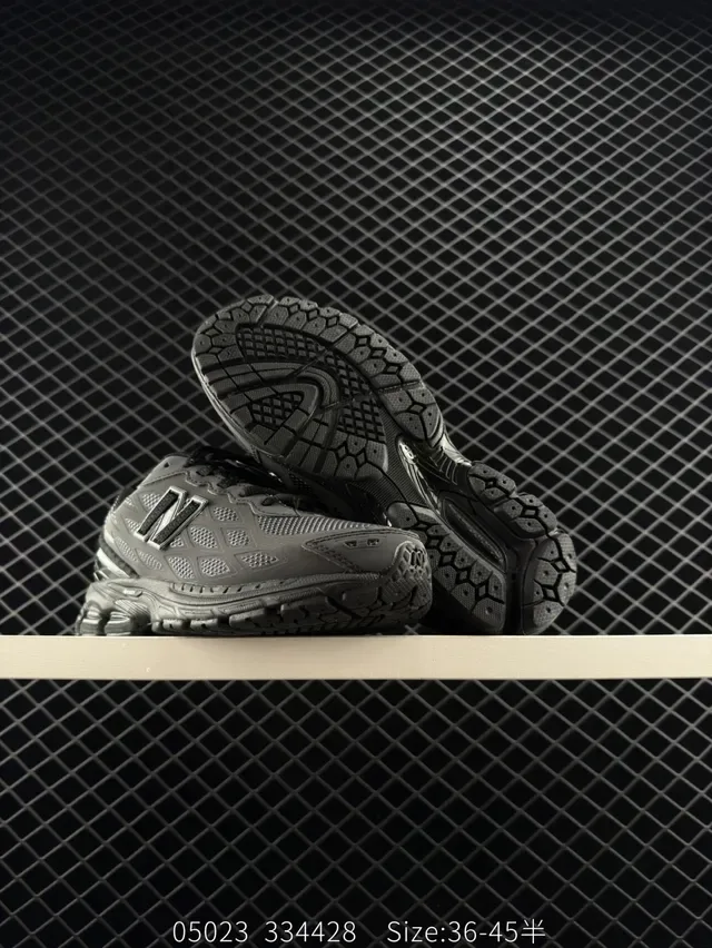 New Balance Fantom Monocromo Negro Zapatillas Lifestyle 2
