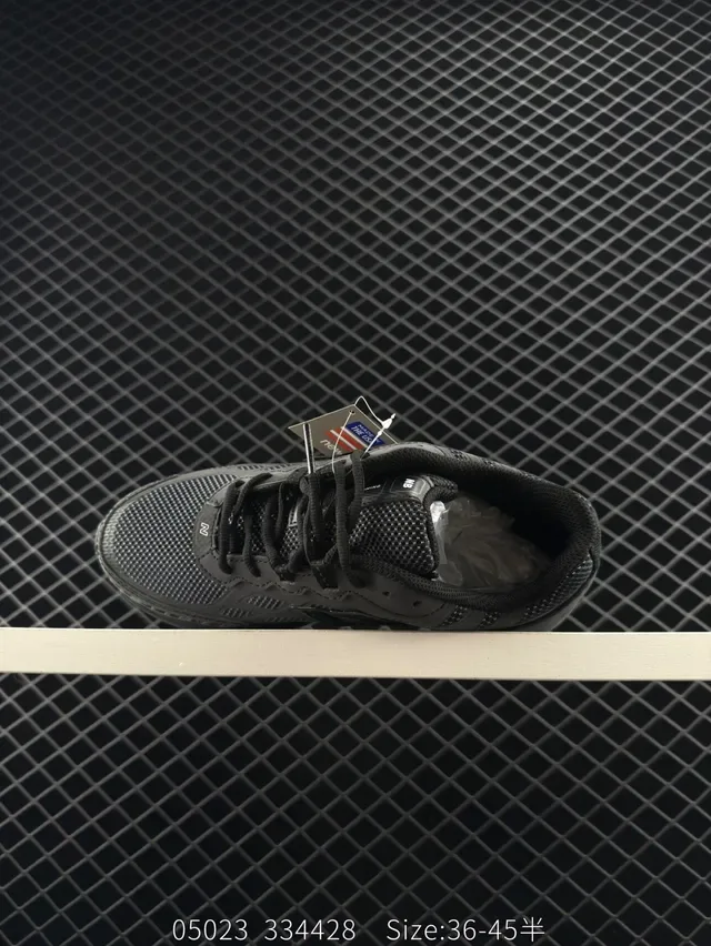 New Balance Fantom Monocromo Negro Zapatillas Lifestyle 5