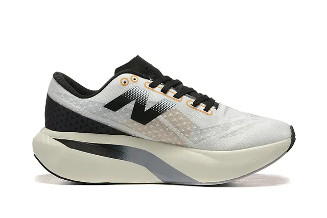 New Balance FuelCell Elite Blanc Noir Maille Engineered Médiomelle Rockered Carbon-Infused Chaussures de course 6