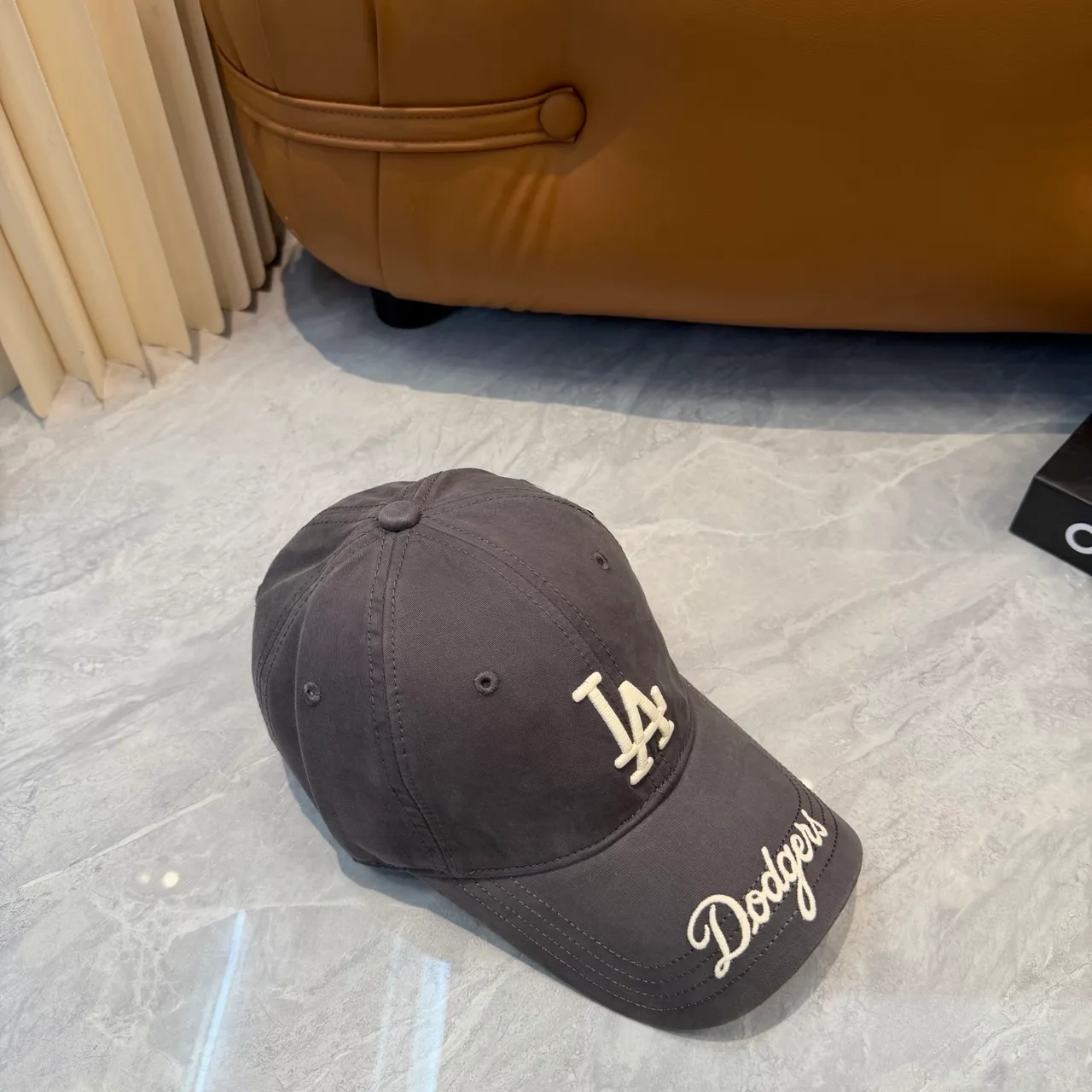 New Era 9FORTY Gray White Structured Six-Panel Embroidered Logo Baseball Cap 3