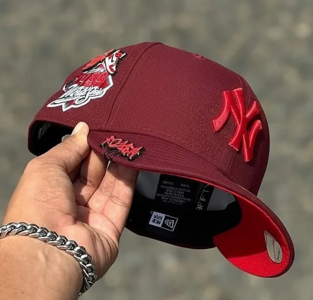 New Era 9FORTY Navy and Blue Gold Yankees 2000 World Series Baseball Cap 14