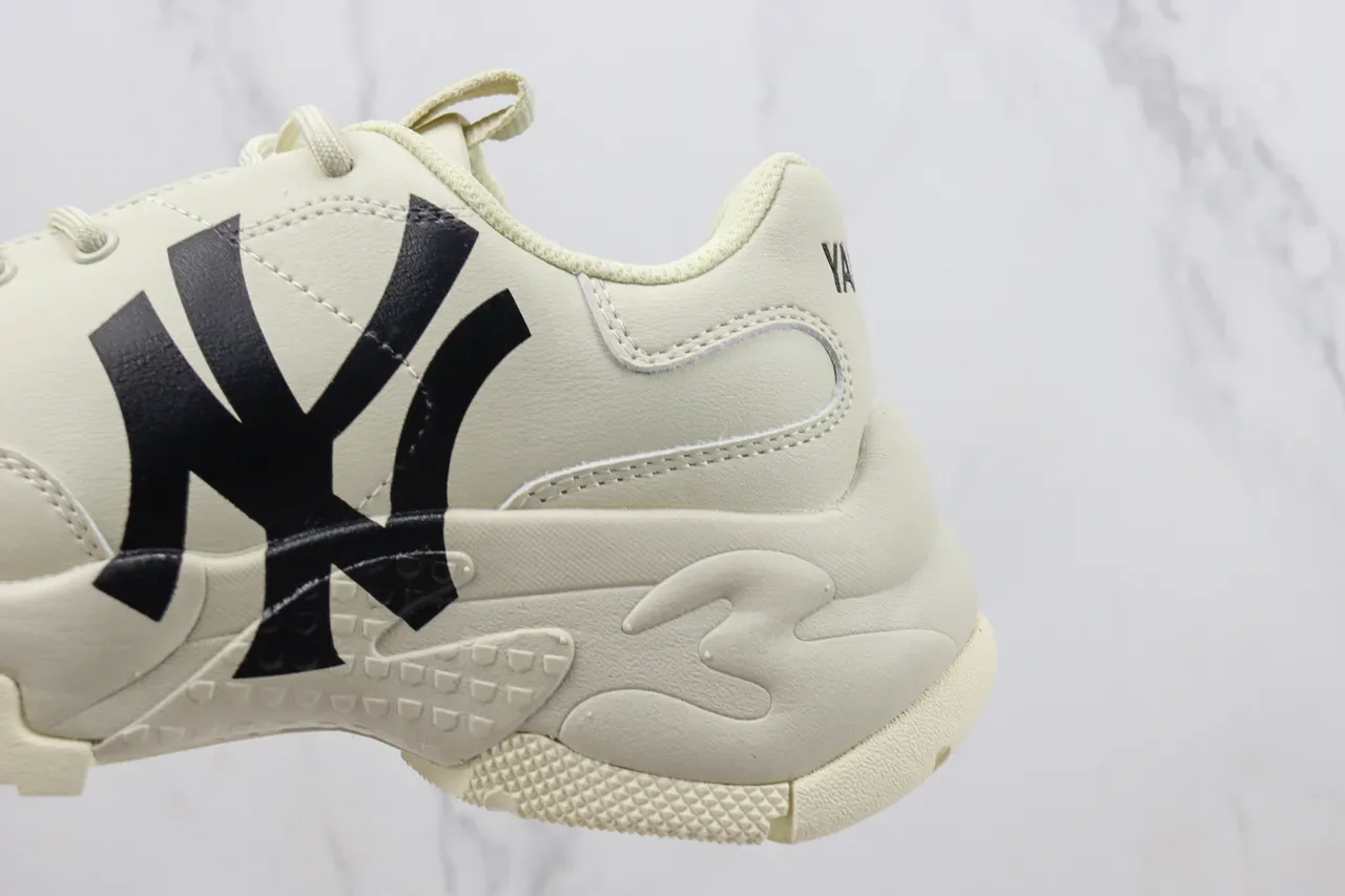 New Era Chunky Runner Beige Black Sole Oversized Team Logo Chunky Sneakers 7