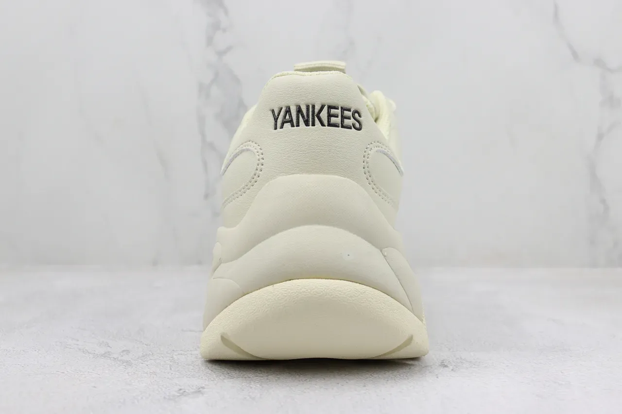 New Era Chunky Runner Beige Black Sole Oversized Team Logo Chunky Sneakers 9