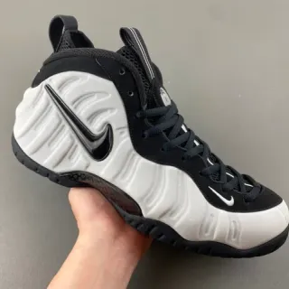Nike Air Foamposite One White Black Lifestyle Sneakers