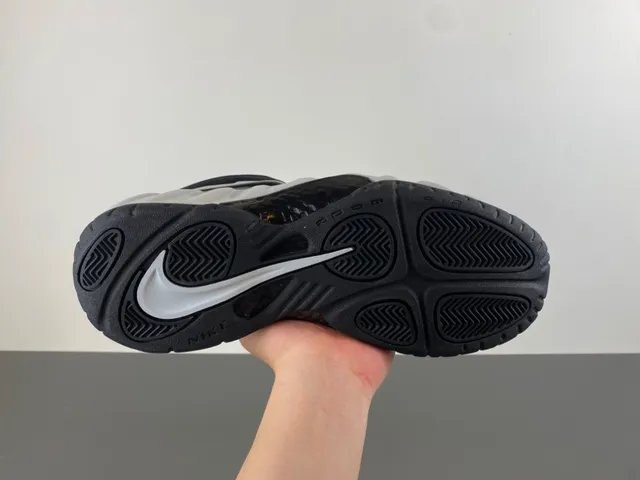 Nike Air Foamposite One White Black Lifestyle Sneakers 9