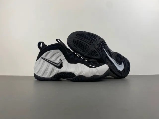 Nike Air Foamposite One White Black Lifestyle Sneakers 13