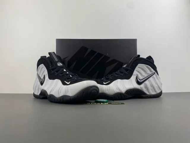 Nike Air Foamposite One White Black Lifestyle Sneakers 14