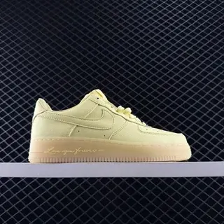 Nike Air Force 1 Low हल्का पीला लाइफस्टाइल स्नीकर