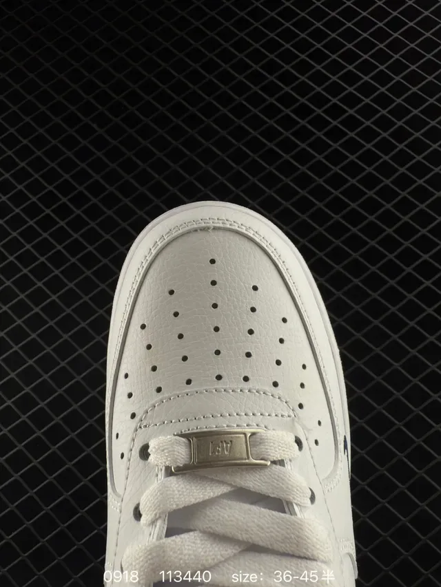 Nike Air Force 1 Low White Navy UNDEFEATED Collaboration Lifestyle Sneakers 2