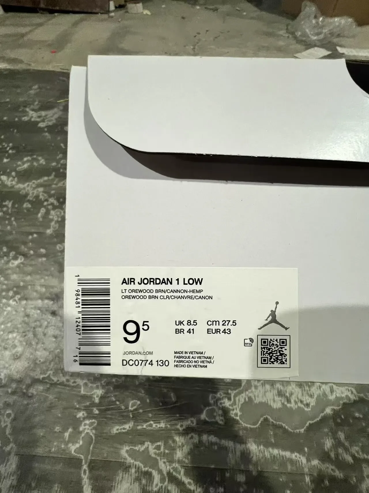 Nike Air Jordan 1 Low Beige et Vert Menthe Sneakers Lifestyle 10