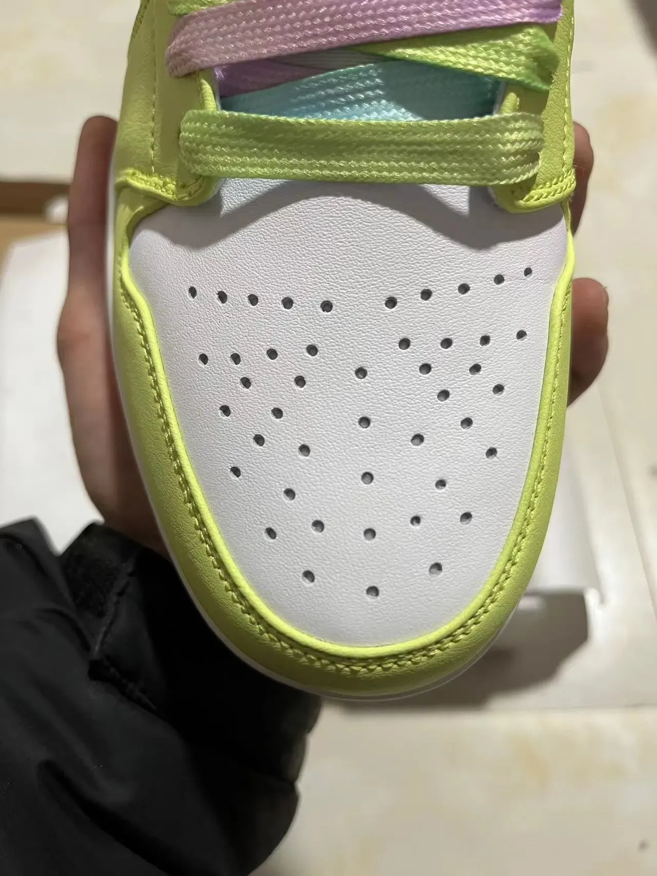 Nike Air Jordan 1 Low Lime Green White Beige Lifestyle Sneakers 3