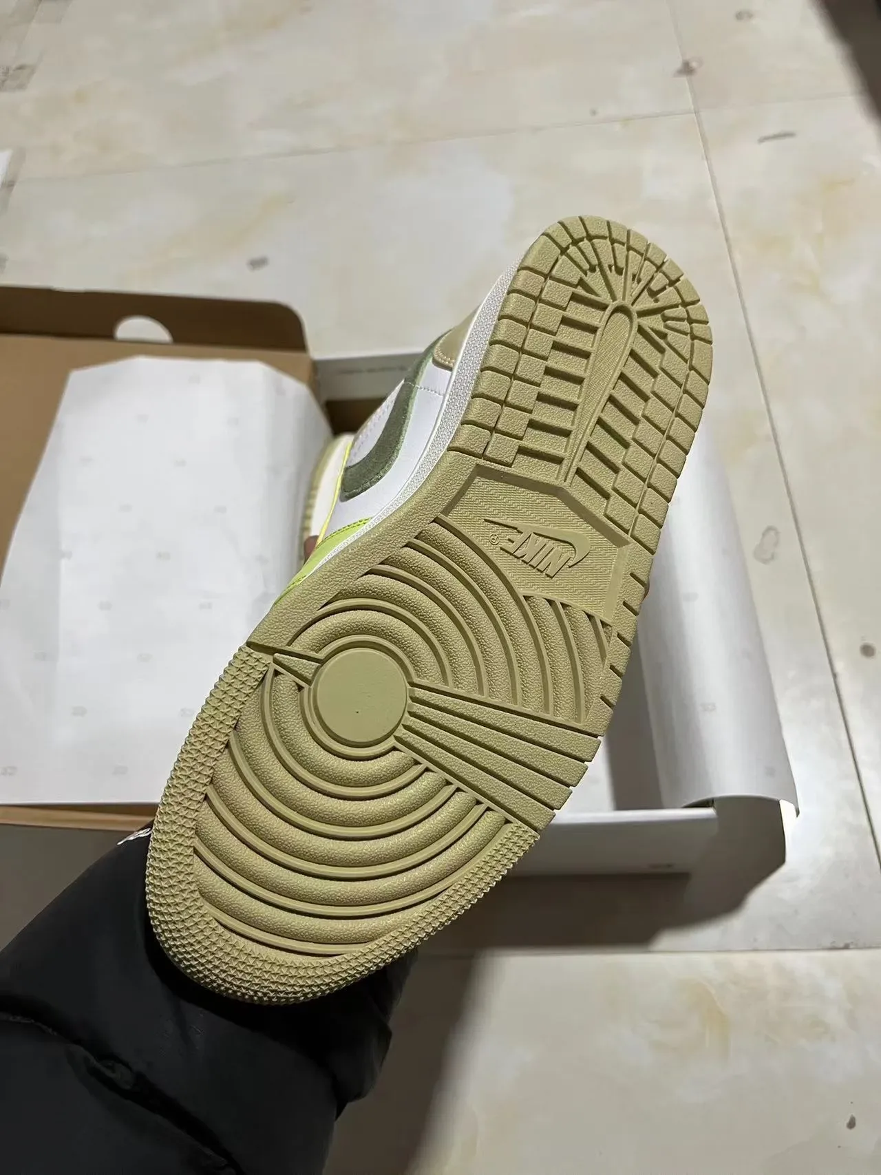 Nike Air Jordan 1 Low Lime Green White Beige Lifestyle Sneakers 5