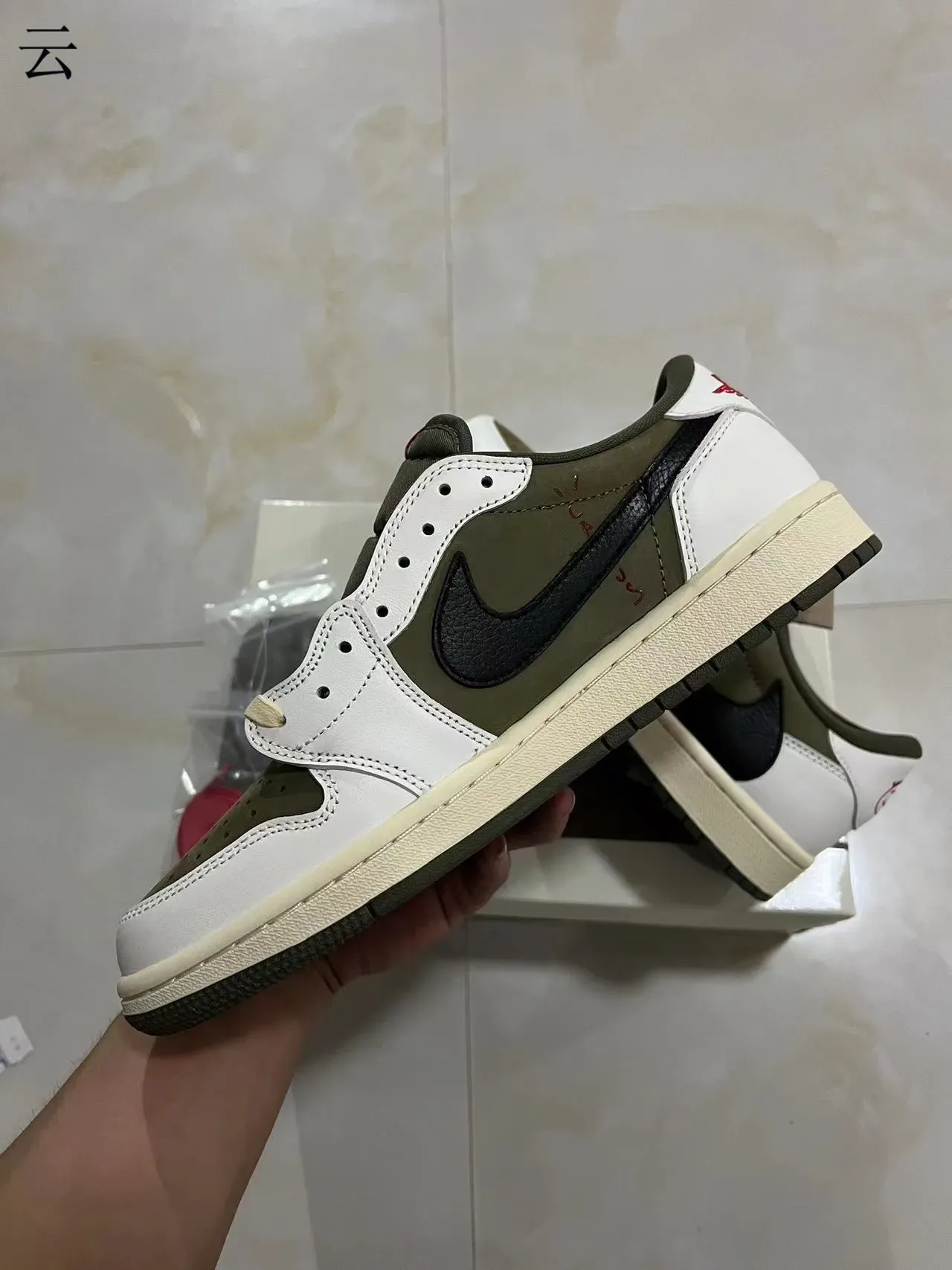 Nike Air Jordan 1 Low Vert Olive Blanc Noir Chaussures Lifestyle 5