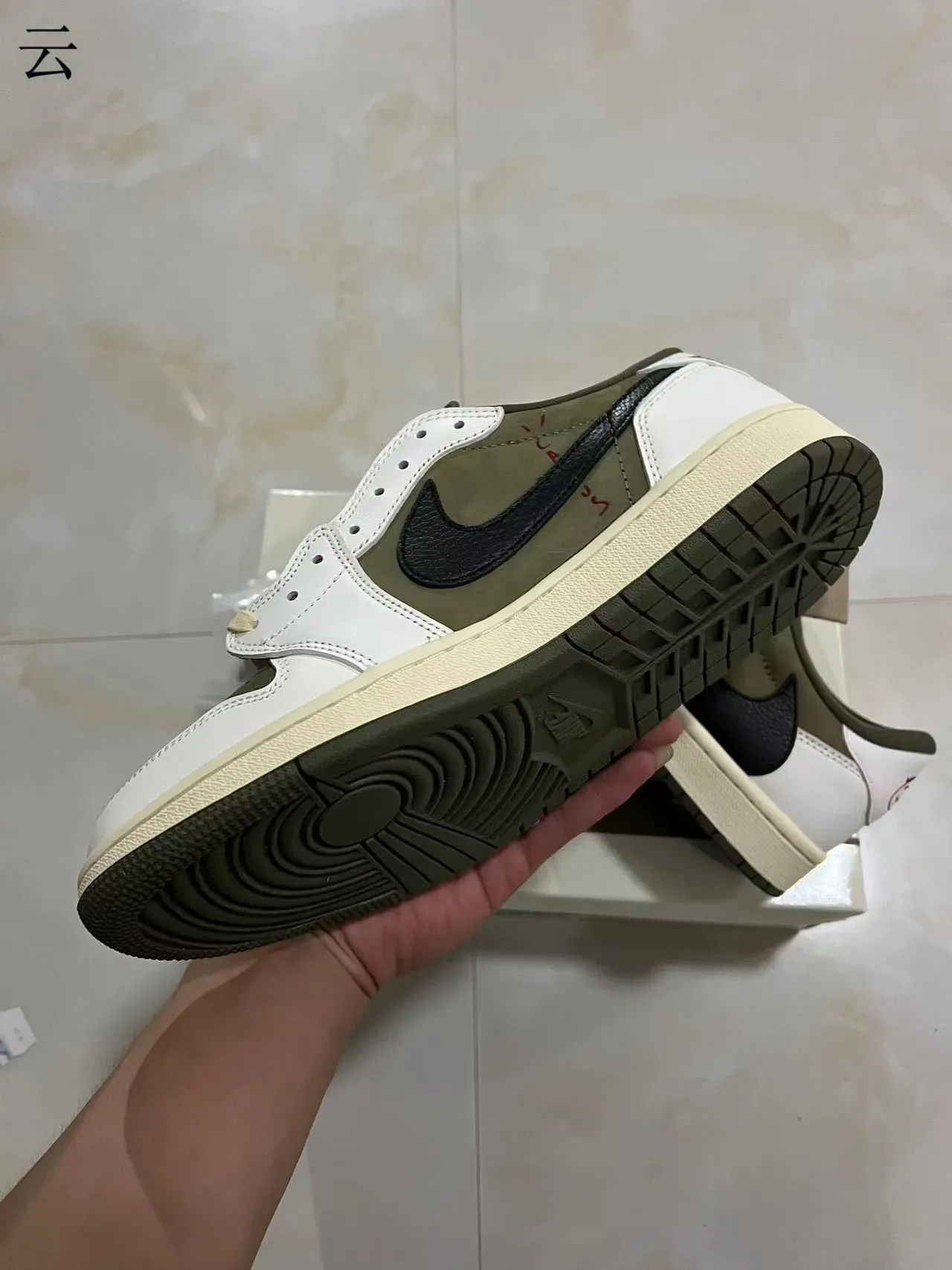 Nike Air Jordan 1 Low Vert Olive Blanc Noir Chaussures Lifestyle 6