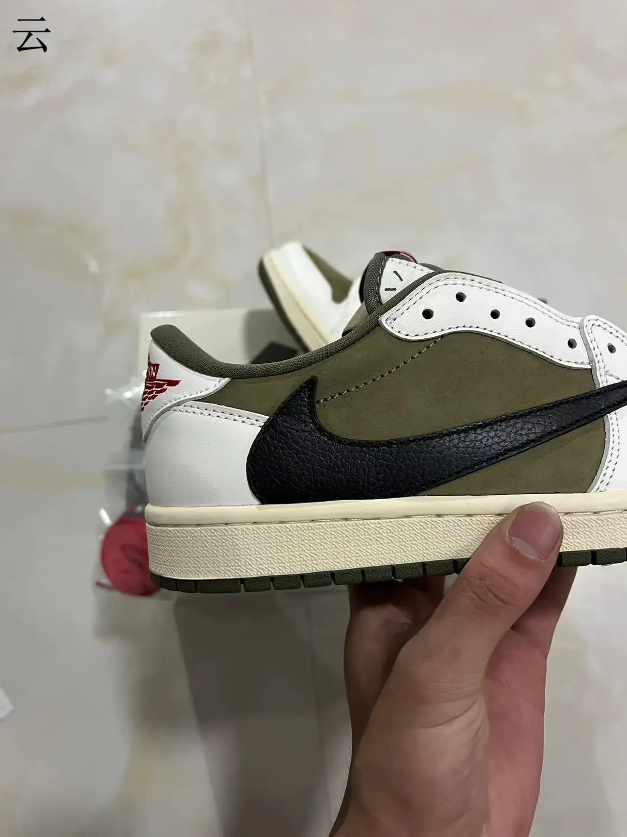 Nike Air Jordan 1 Low Vert Olive Blanc Noir Chaussures Lifestyle 7