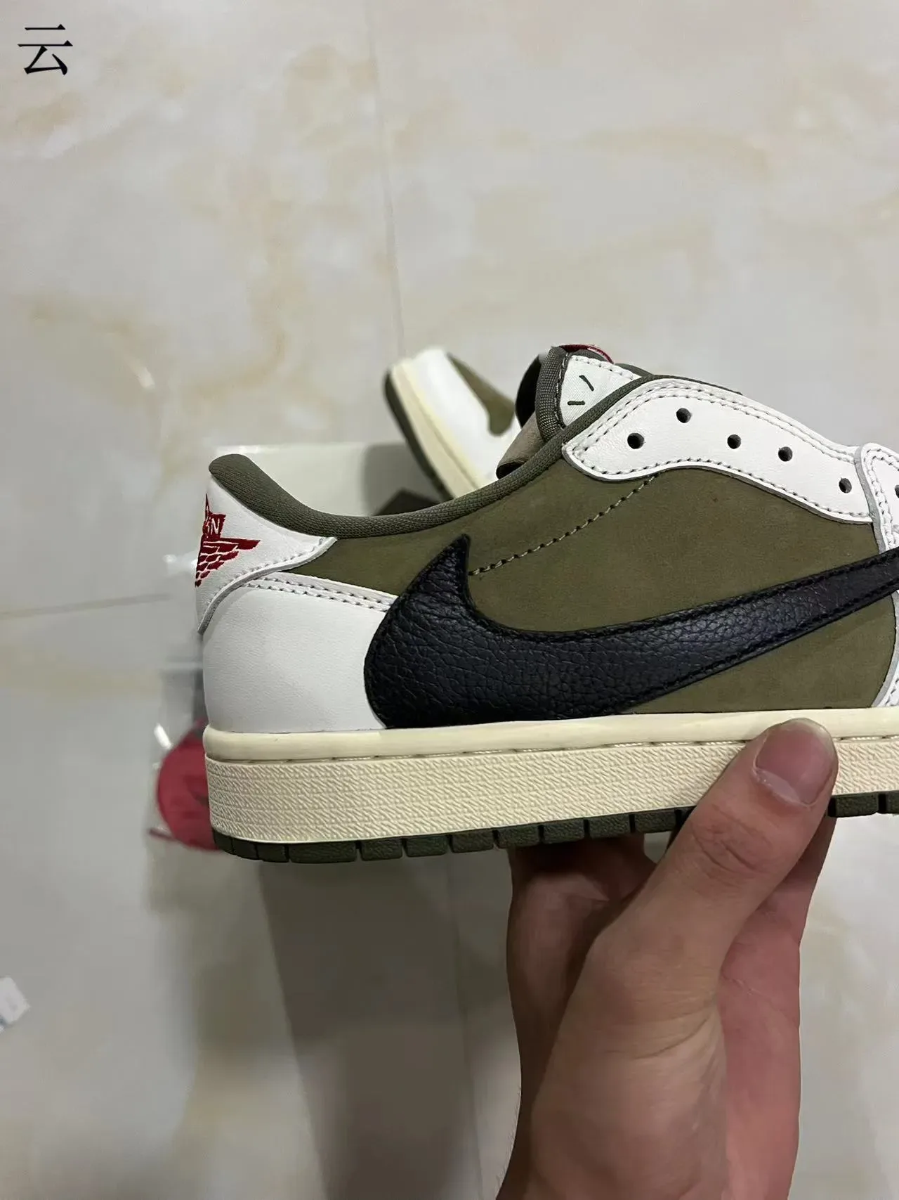 Nike Air Jordan 1 Low Vert Olive Blanc Noir Chaussures Lifestyle 8