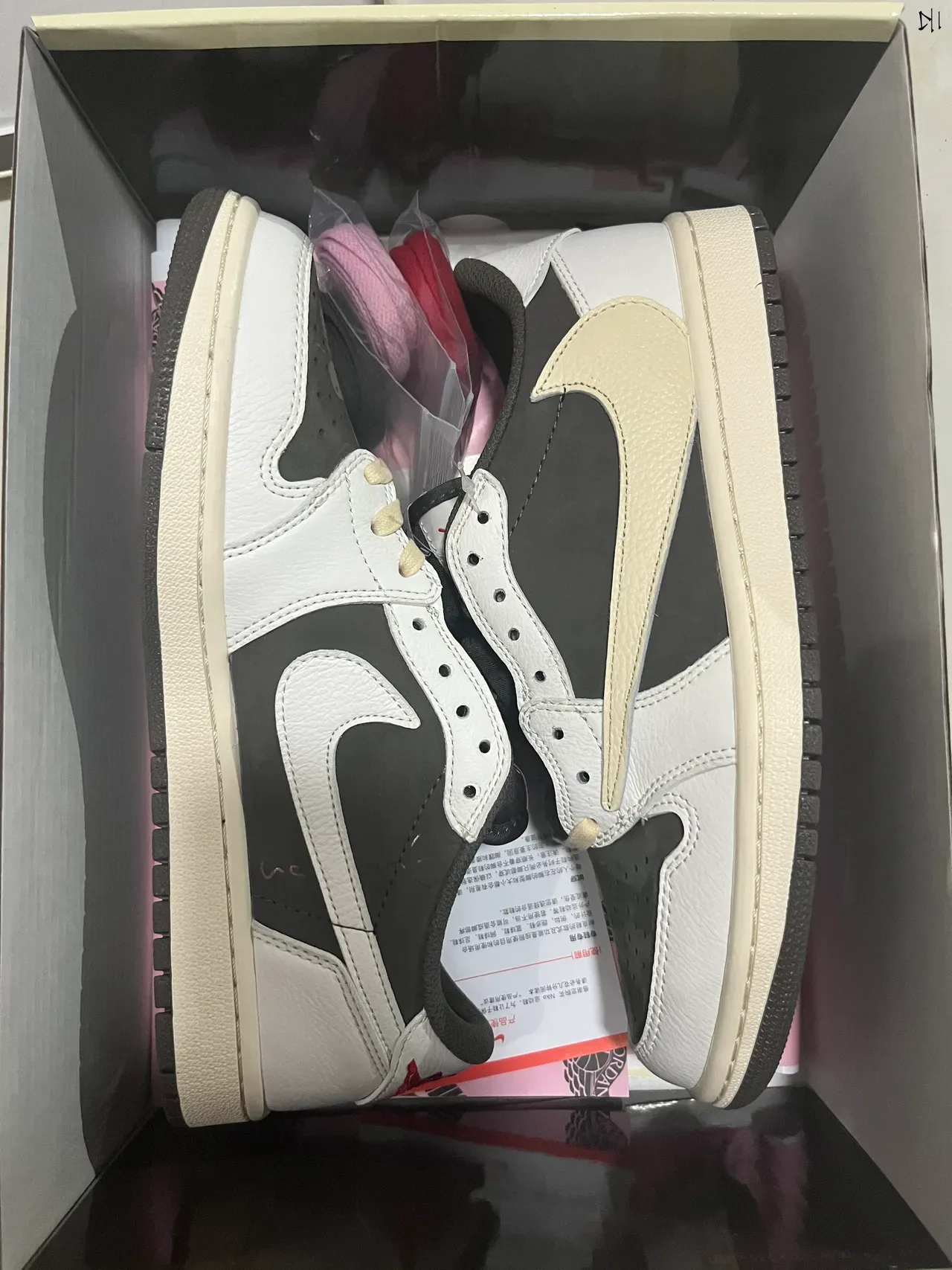 Nike Air Jordan 1 Low White Dark Gray Cream Lifestyle Sneakers 2